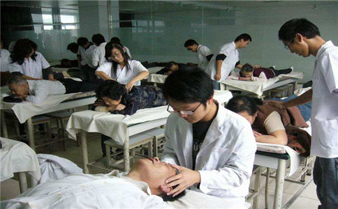 成都卫校康复治疗专业图 成都卫校康复治疗专业图