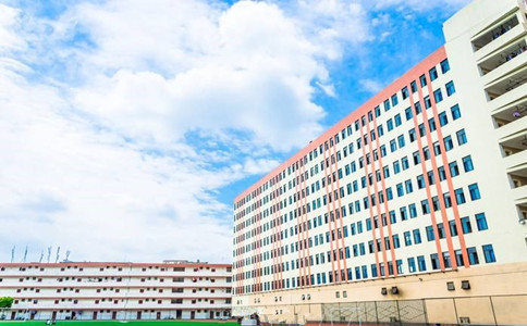 成都卫校图 成都卫校图