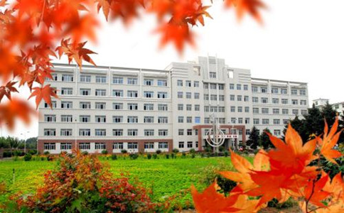 成都卫校图 成都卫校图