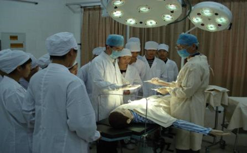 成都卫校临床医学专业图 成都卫校临床医学专业图