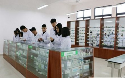 成都卫校药剂专业图 成都卫校药剂专业图