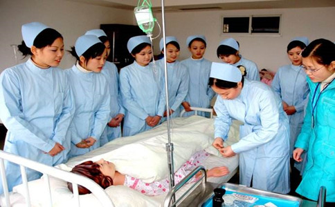 成都卫校护理专业图 成都卫校护理专业图