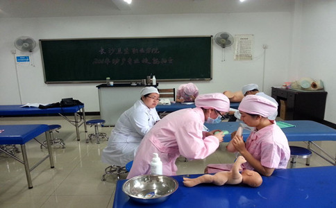 成都卫校图 成都卫校图