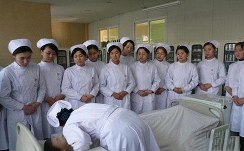 成都卫校临床医护专业图