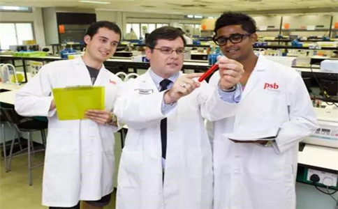 成都卫校药剂专业图