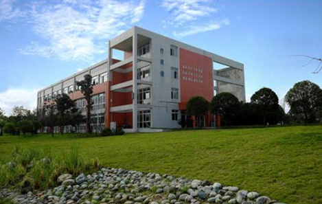 成都卫校校园图 成都卫校校园图