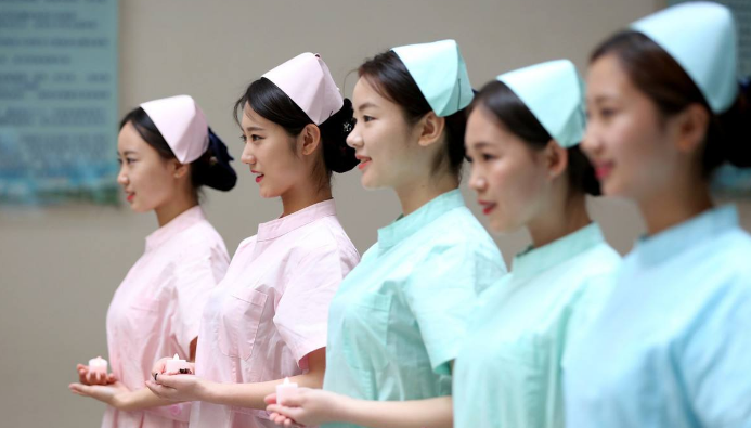 成都卫校护理专业图 成都卫校护理专业图